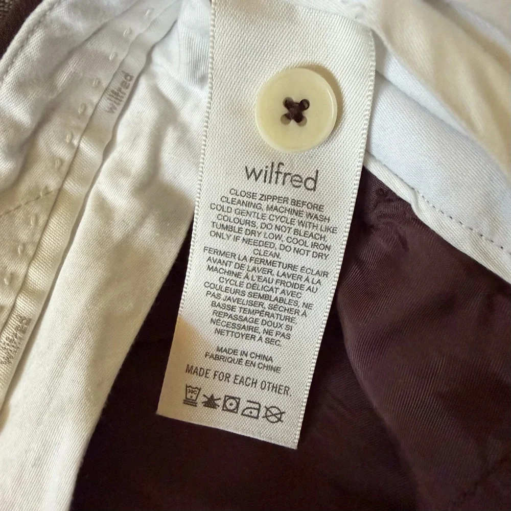 Aritzia The Effortless Pant Crepette - Picture 11 of 12